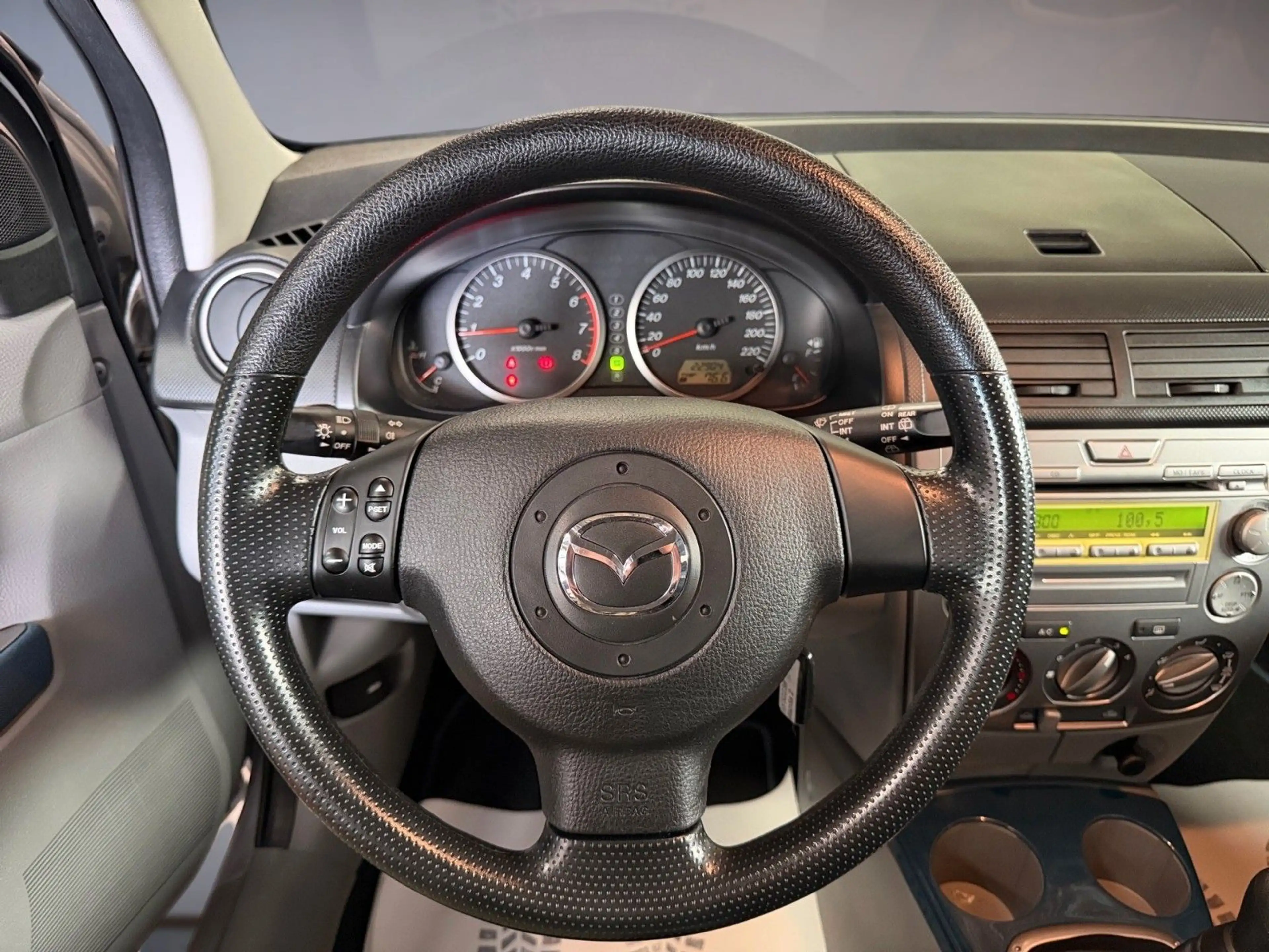 Mazda 2 1.4 Active erst 22.000 km Klima — photo 15