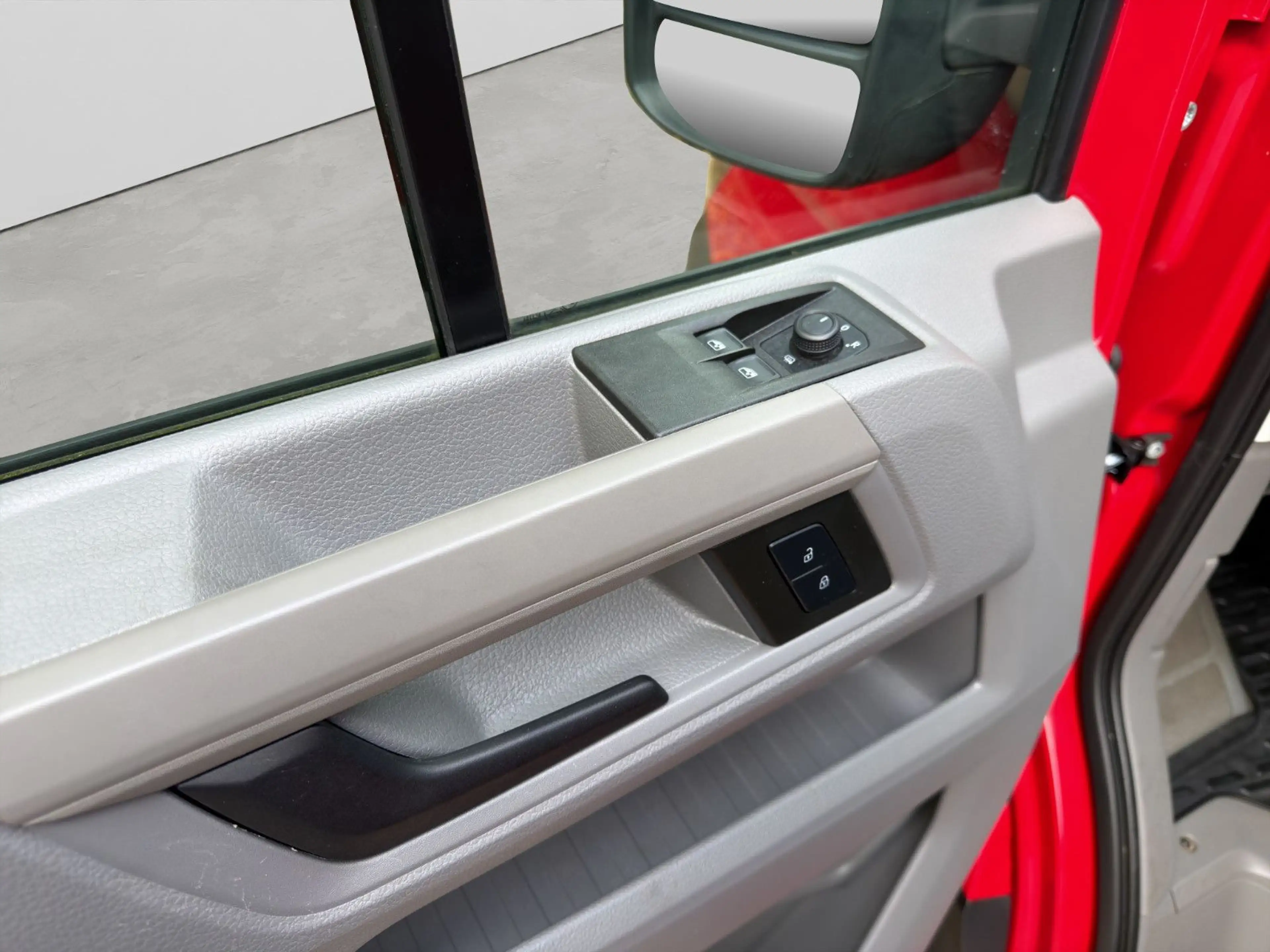 Volkswagen Crafter Kasten 2.0 TDI KLIMA SITZH KAM APP GJR — photo 12