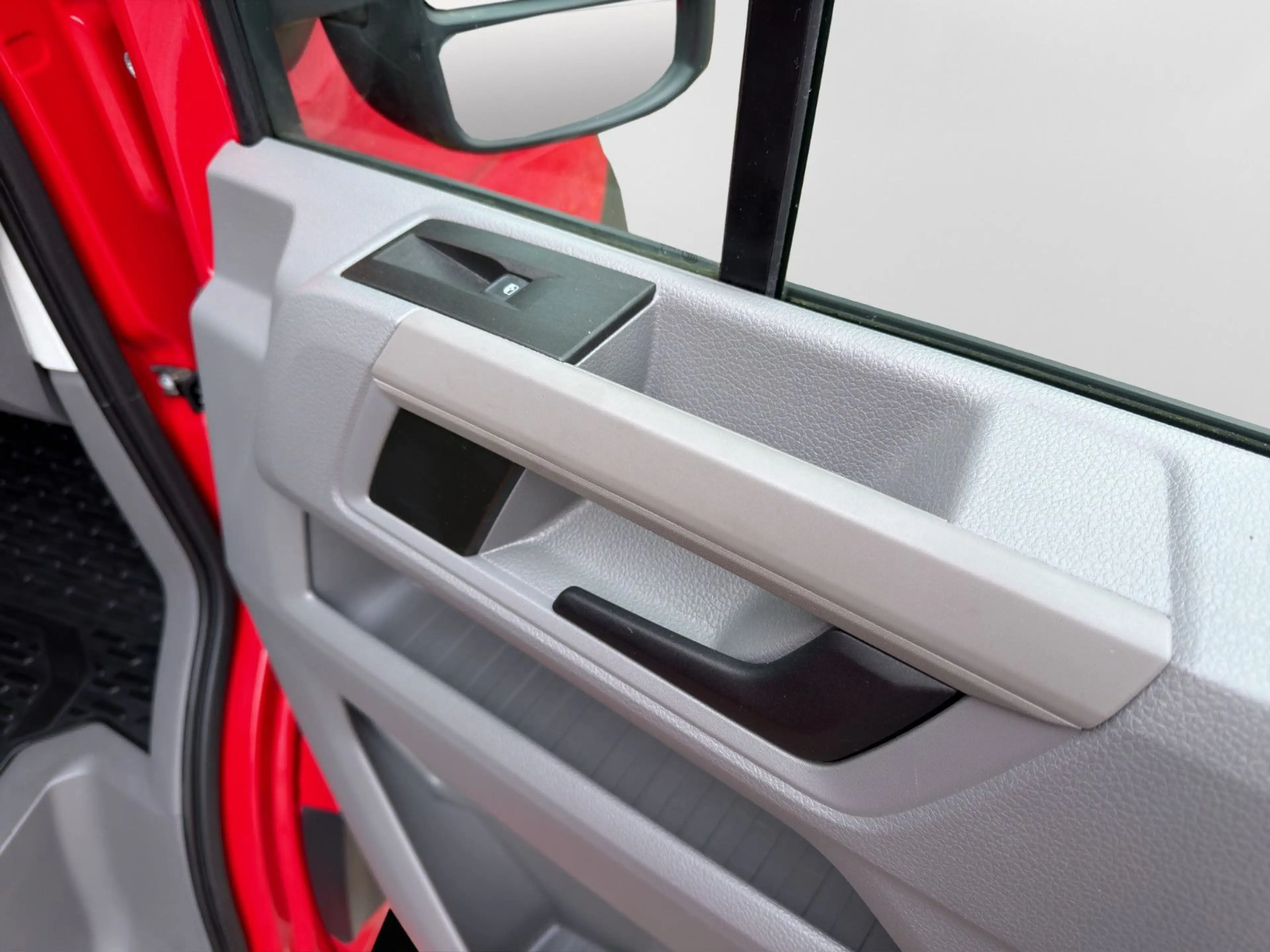 Volkswagen Crafter Kasten 2.0 TDI KLIMA SITZH KAM APP GJR — photo 15