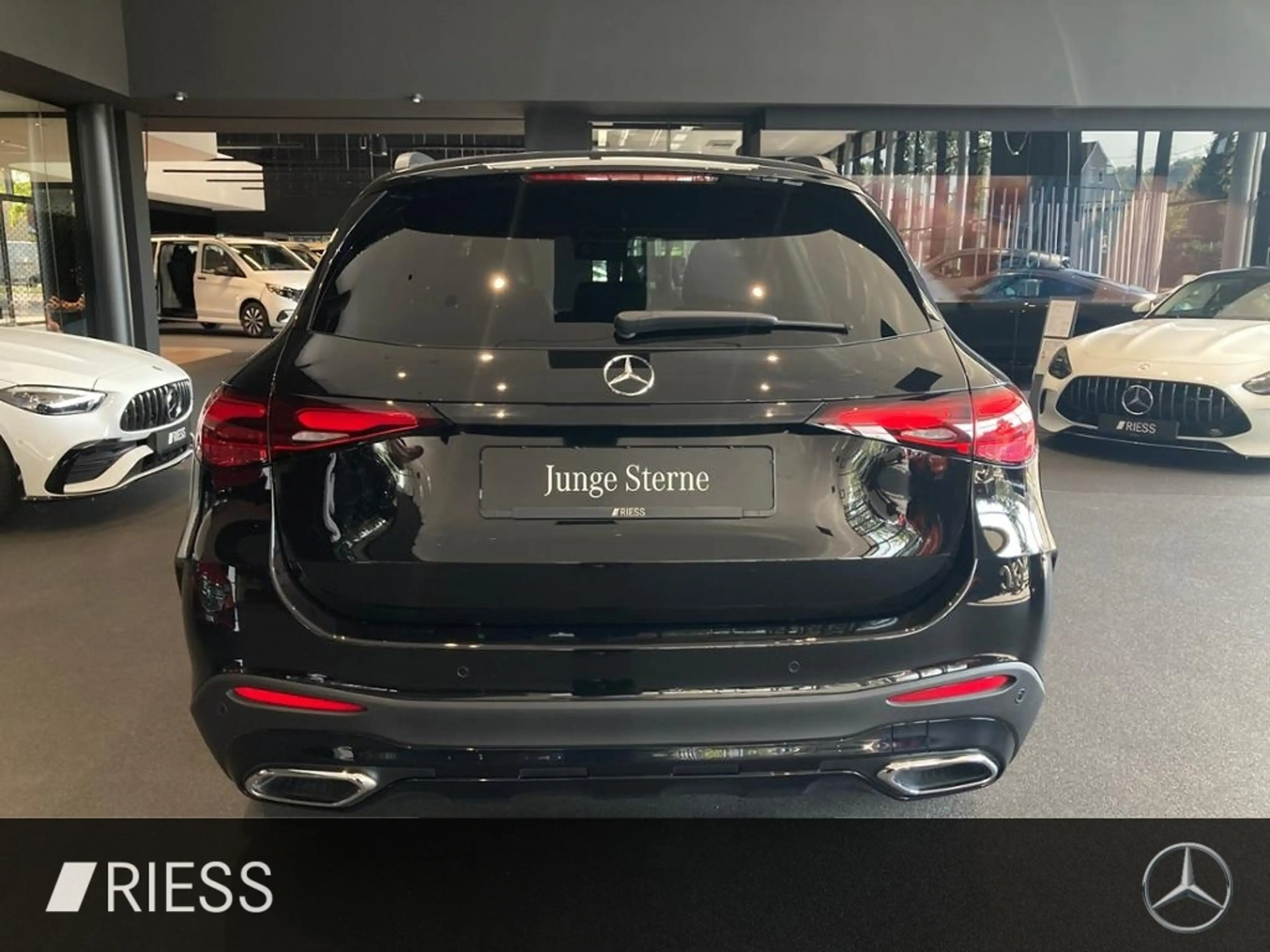 Mercedes-Benz GLC 220 d 4M ACC AHK AUT Kam. KeyLess KlimaA LED — photo 12