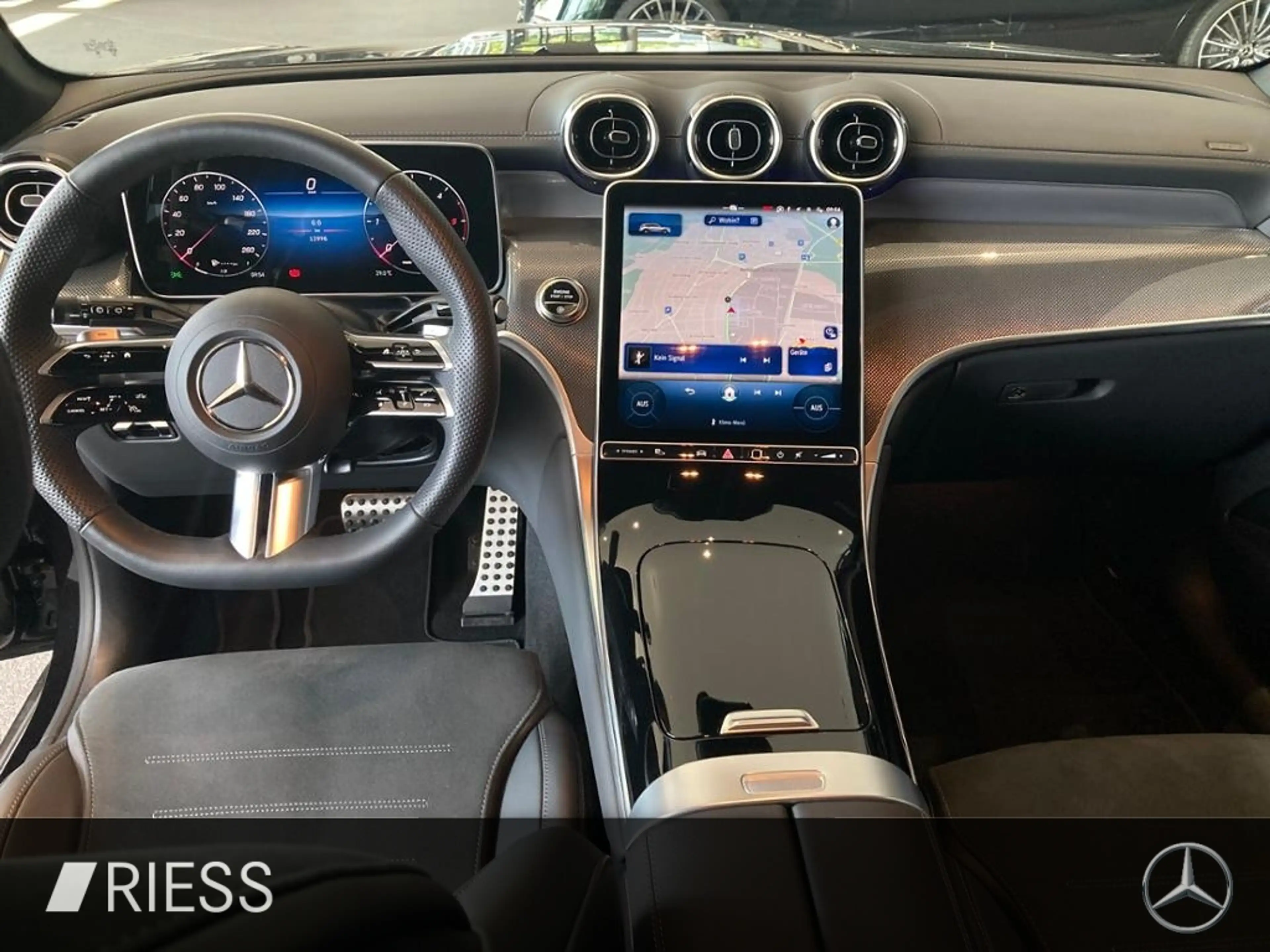 Mercedes-Benz GLC 220 d 4M ACC AHK AUT Kam. KeyLess KlimaA LED — photo 11