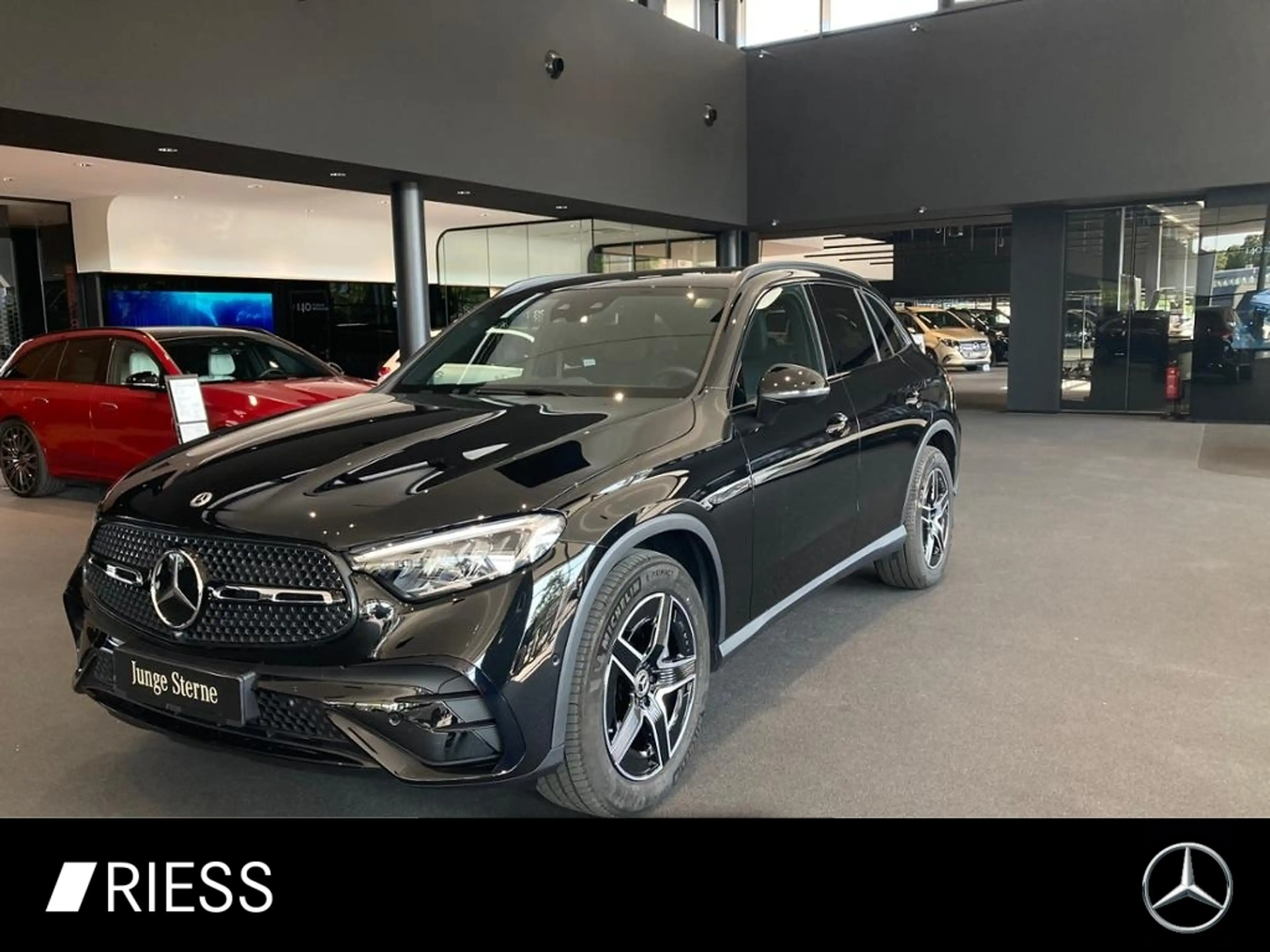 Mercedes-Benz GLC 220 d 4M ACC AHK AUT Kam. KeyLess KlimaA LED