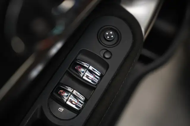 Mini Countryman view 12