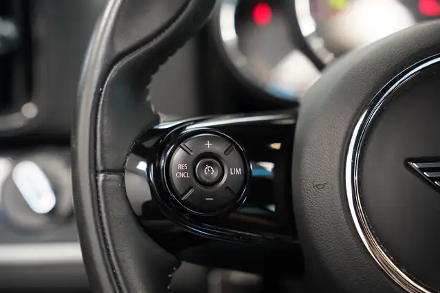 Mini Countryman view 8