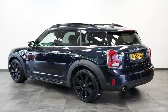 Mini Countryman view 3