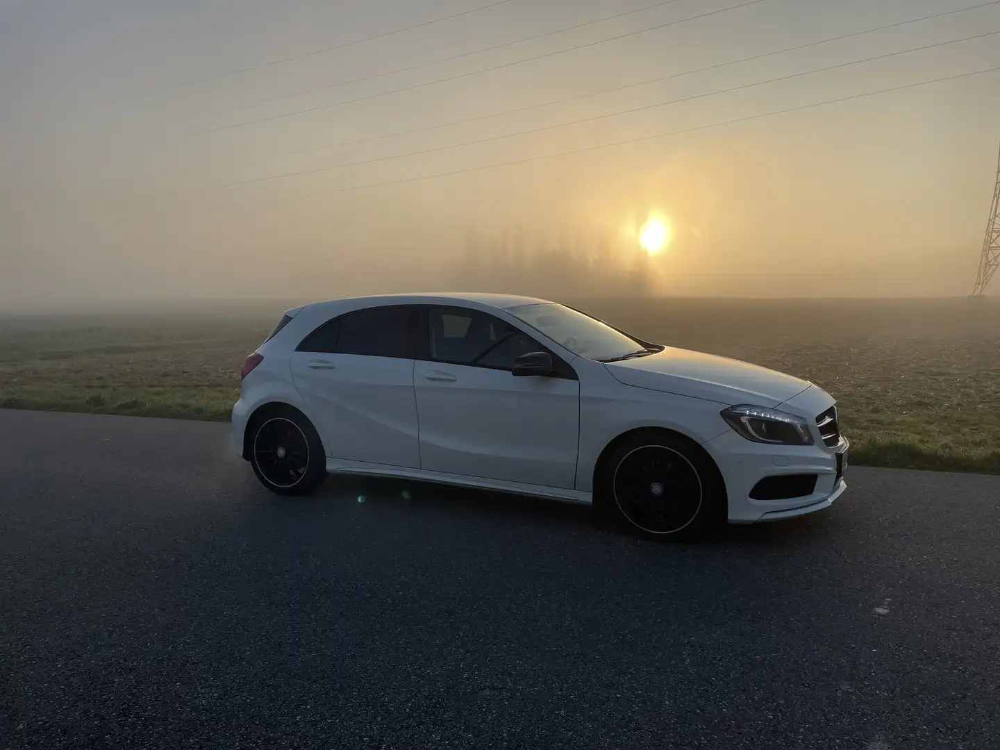 Mercedes-Benz A 180 AMG LINE - 1