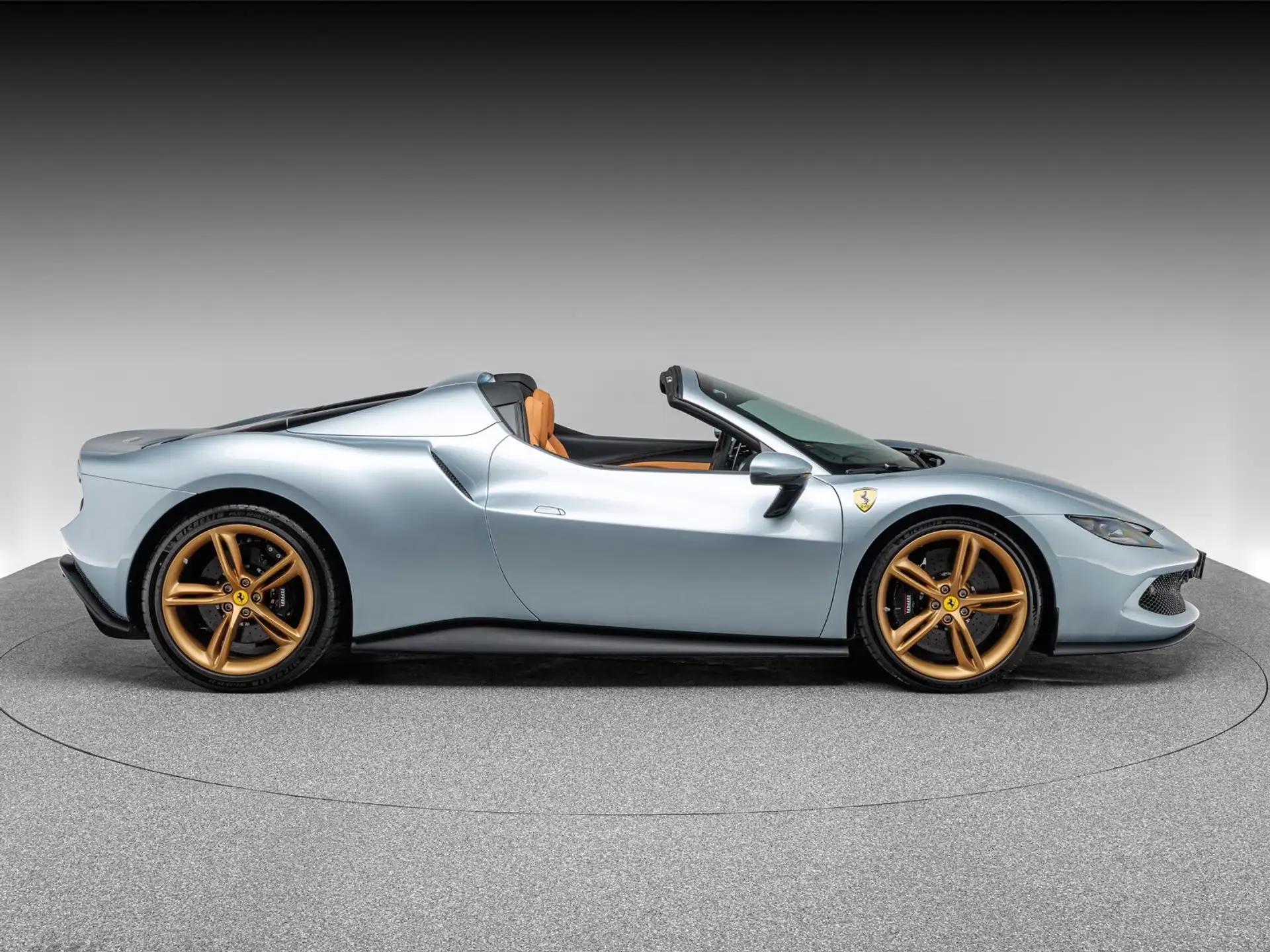 페라리 296 GTS 2024 회색 사진 7
