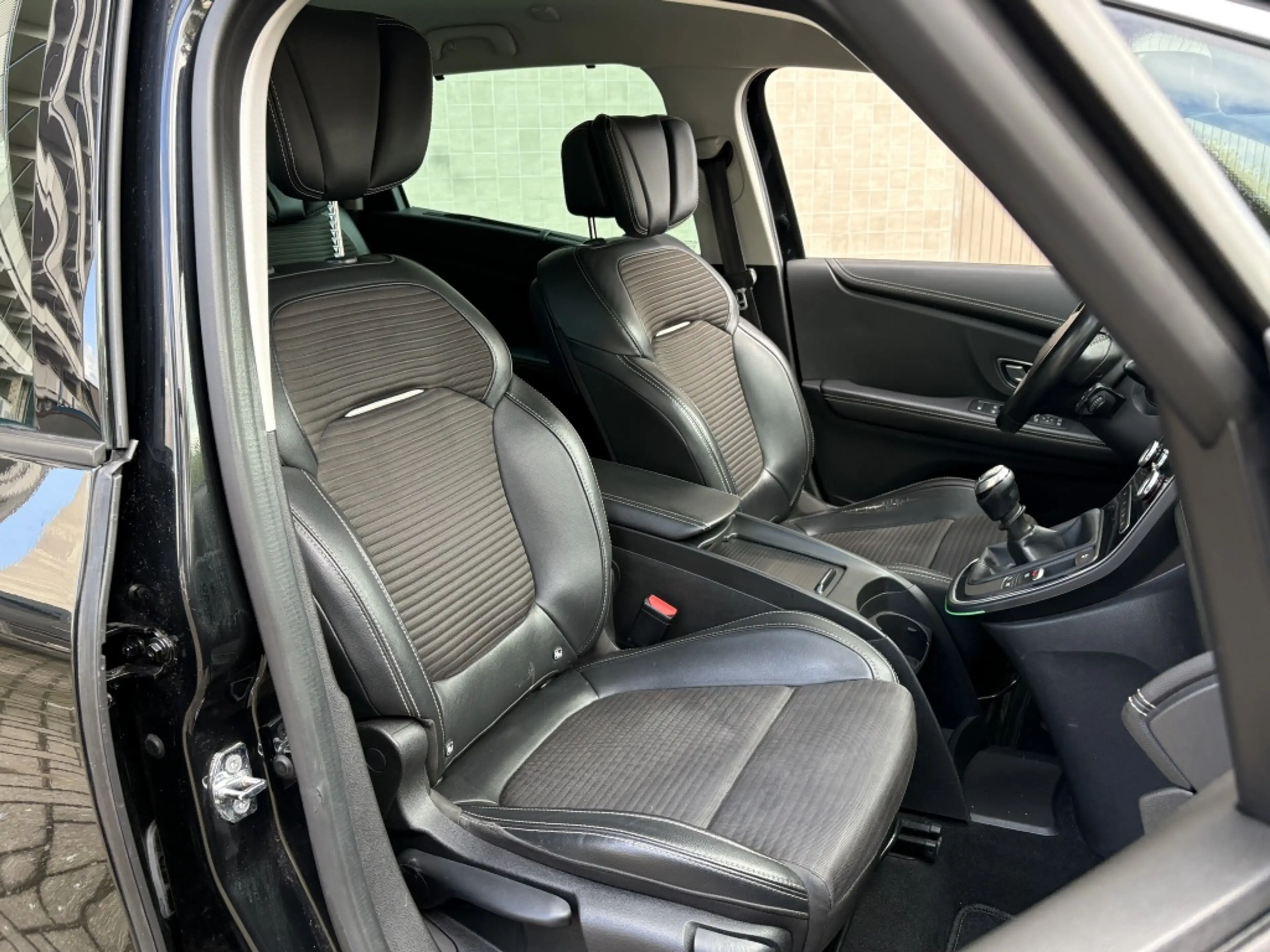 Renault Grand Scenic 1.2 TCe Zen 7p. Navi Clima Massage — photo 22