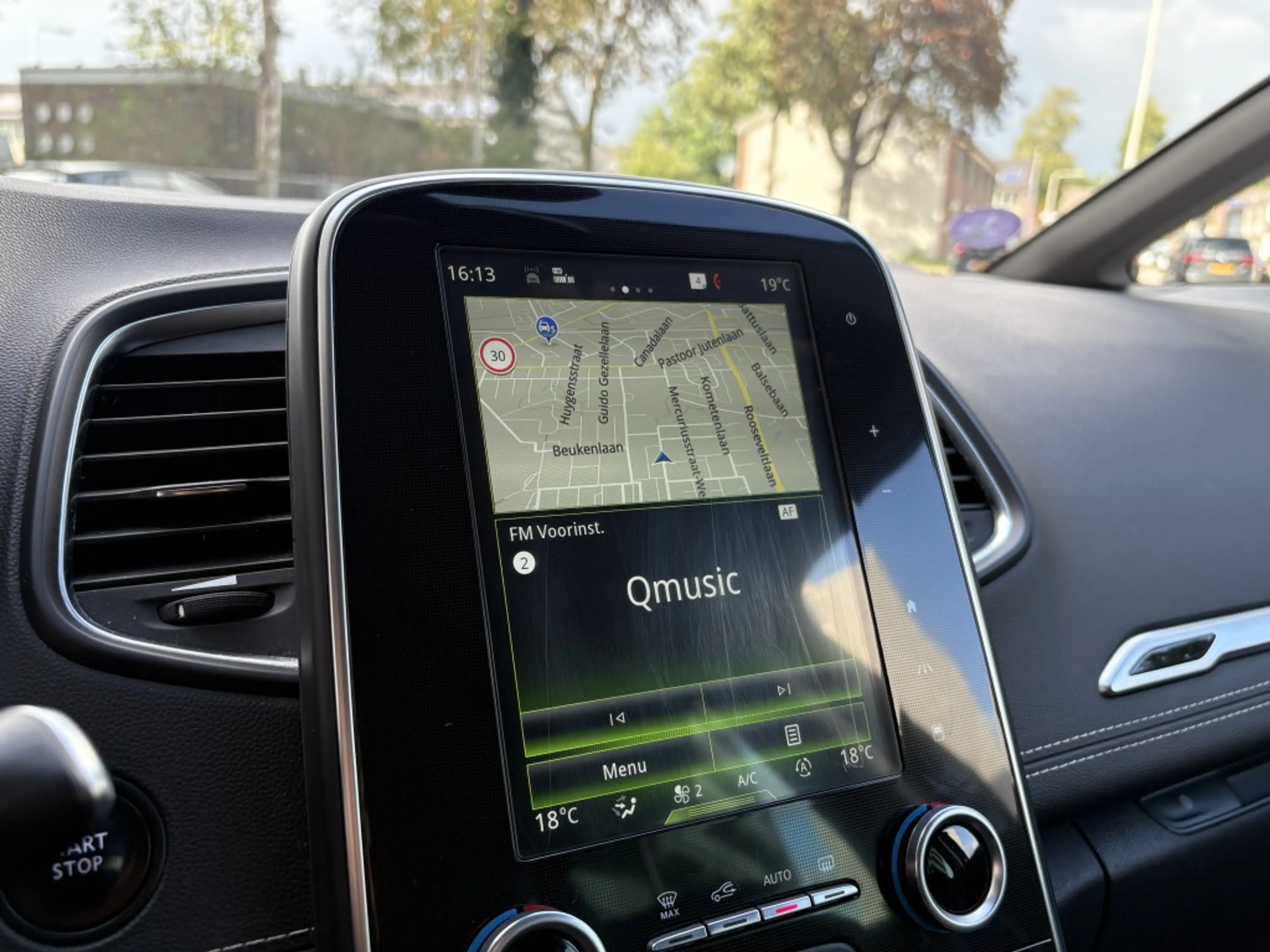 Renault Grand Scenic 1.2 TCe Zen 7p. Navi Clima Massage — photo 15