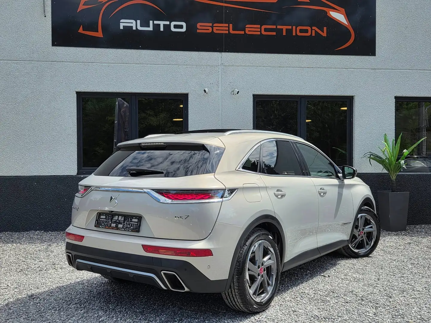 DS Automobiles DS 7 Crossback DS 7 1.6 E-TENSE 4x4 RIVOLI | PANO | FOCAL ELECTRA Wit - 2