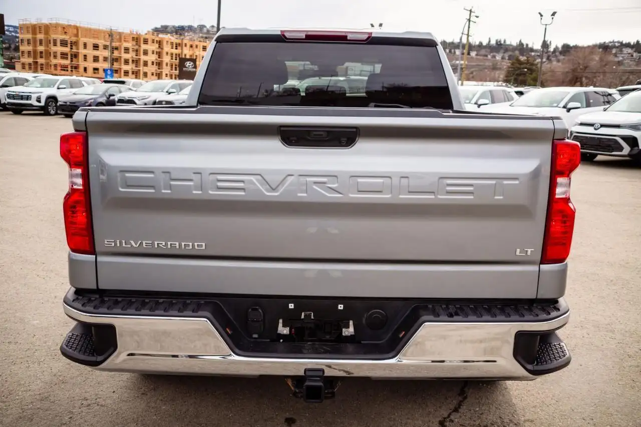 Chevrolet Silverado 1500 снимка Chevrolet Silverado 1500