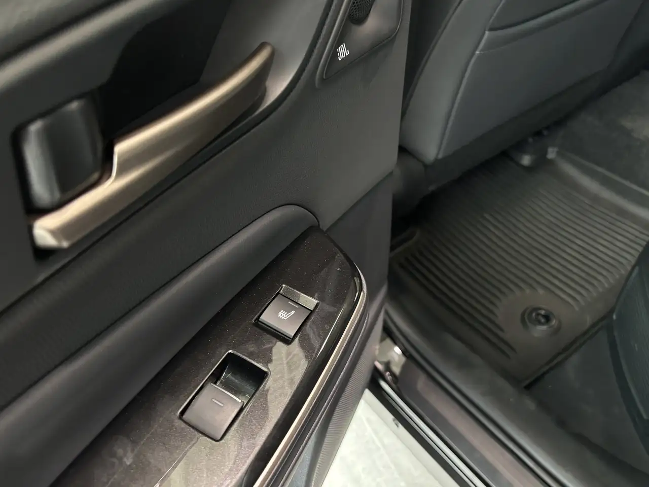 Toyota Crown photo Toyota Crown