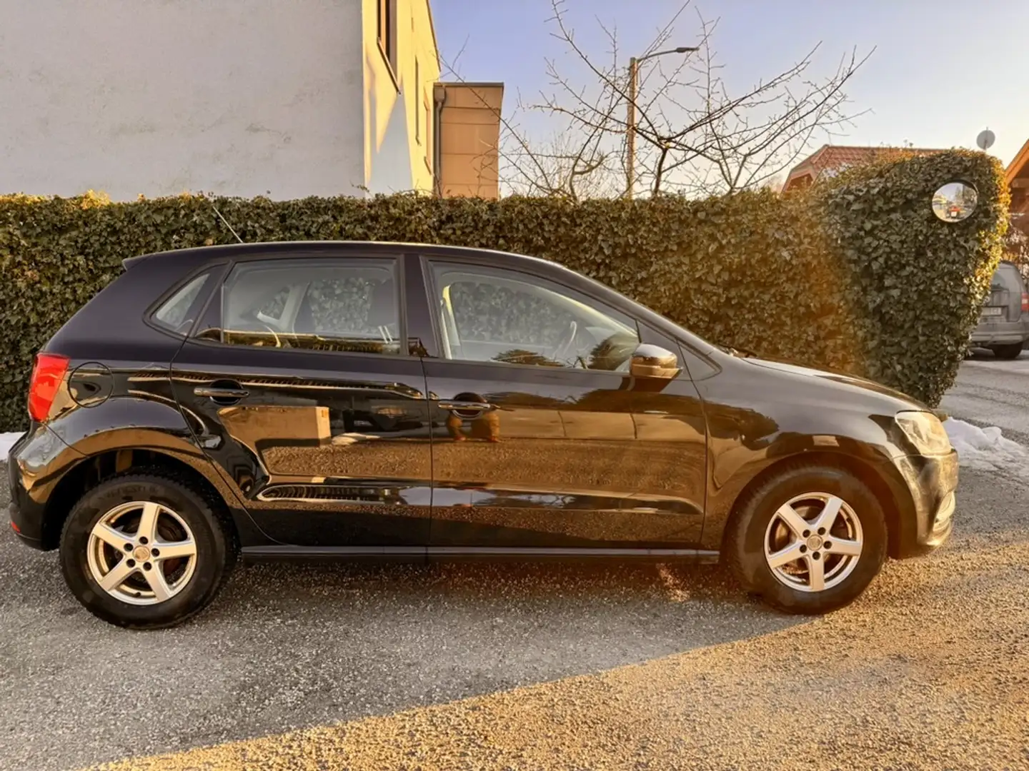 Volkswagen Polo Polo Comfortline 1,0 BMT Comfortline Schwarz - 2