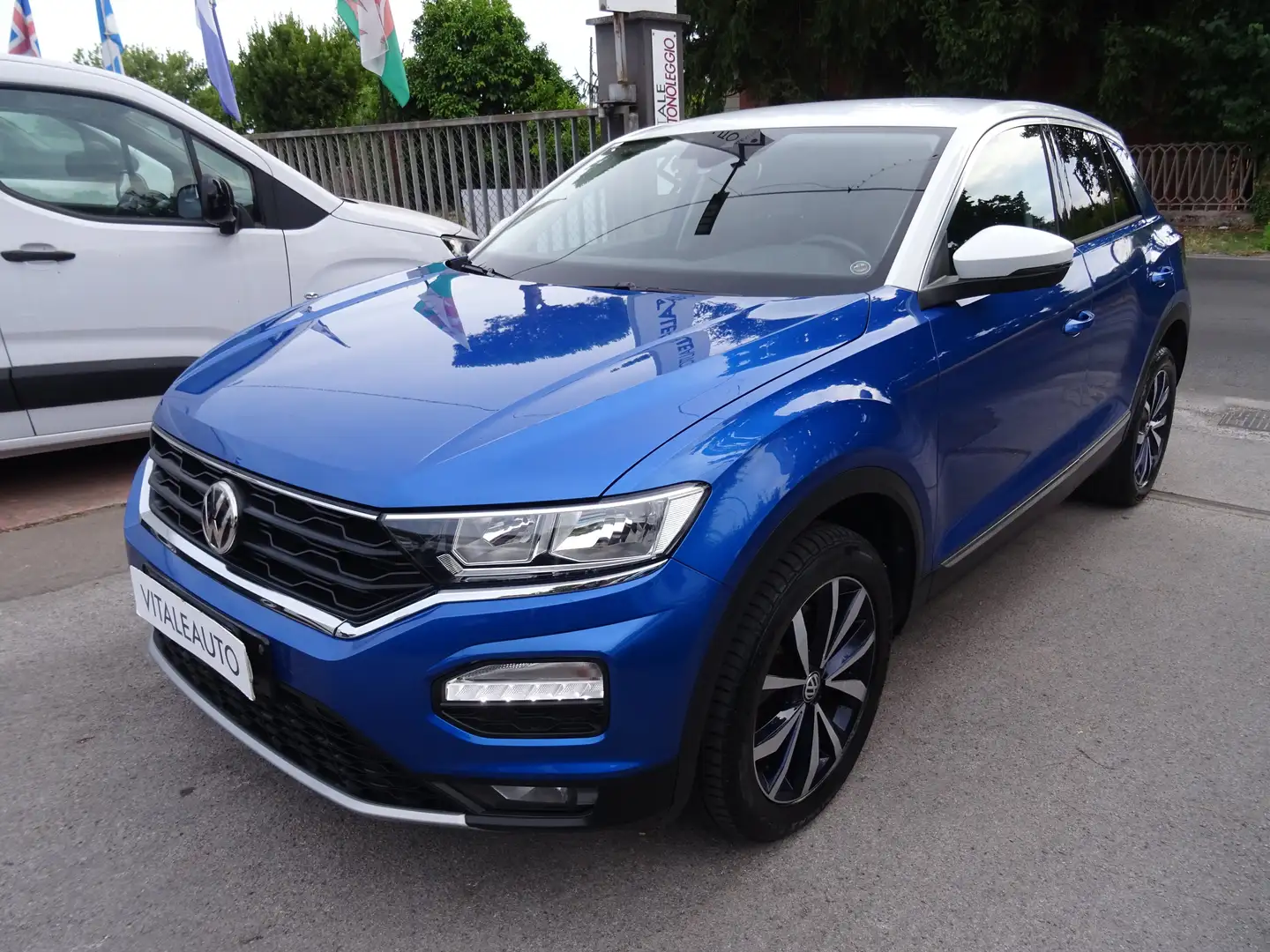 Volkswagen T-Roc T-Roc 1.0 tsi Style 115cv OK NEOPATENTATI Blu/Azzurro - 1