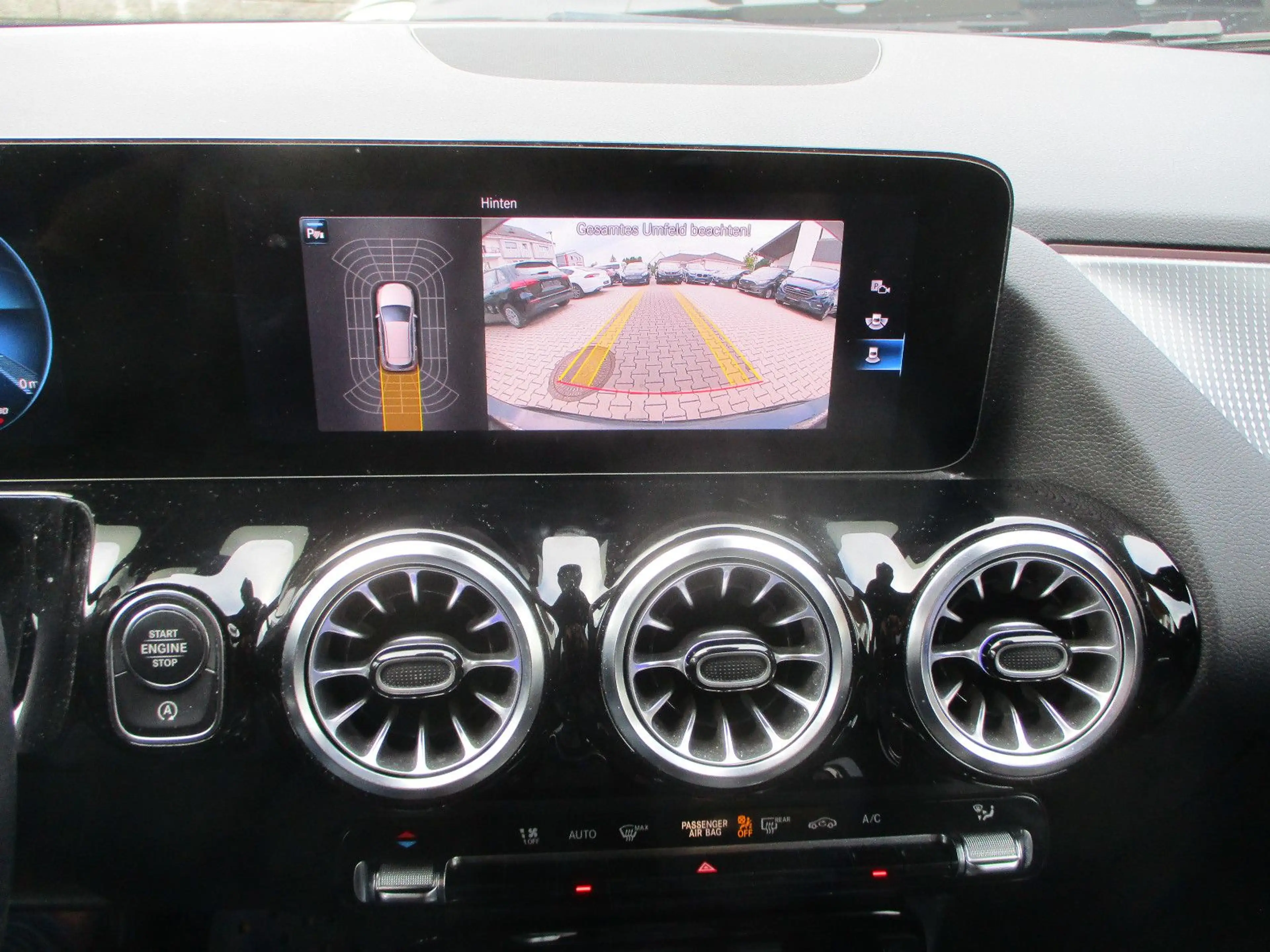 Mercedes-Benz B 180 d NAVI LEDER KAMER SPUR TEMP SITZH LED PDC — photo 2