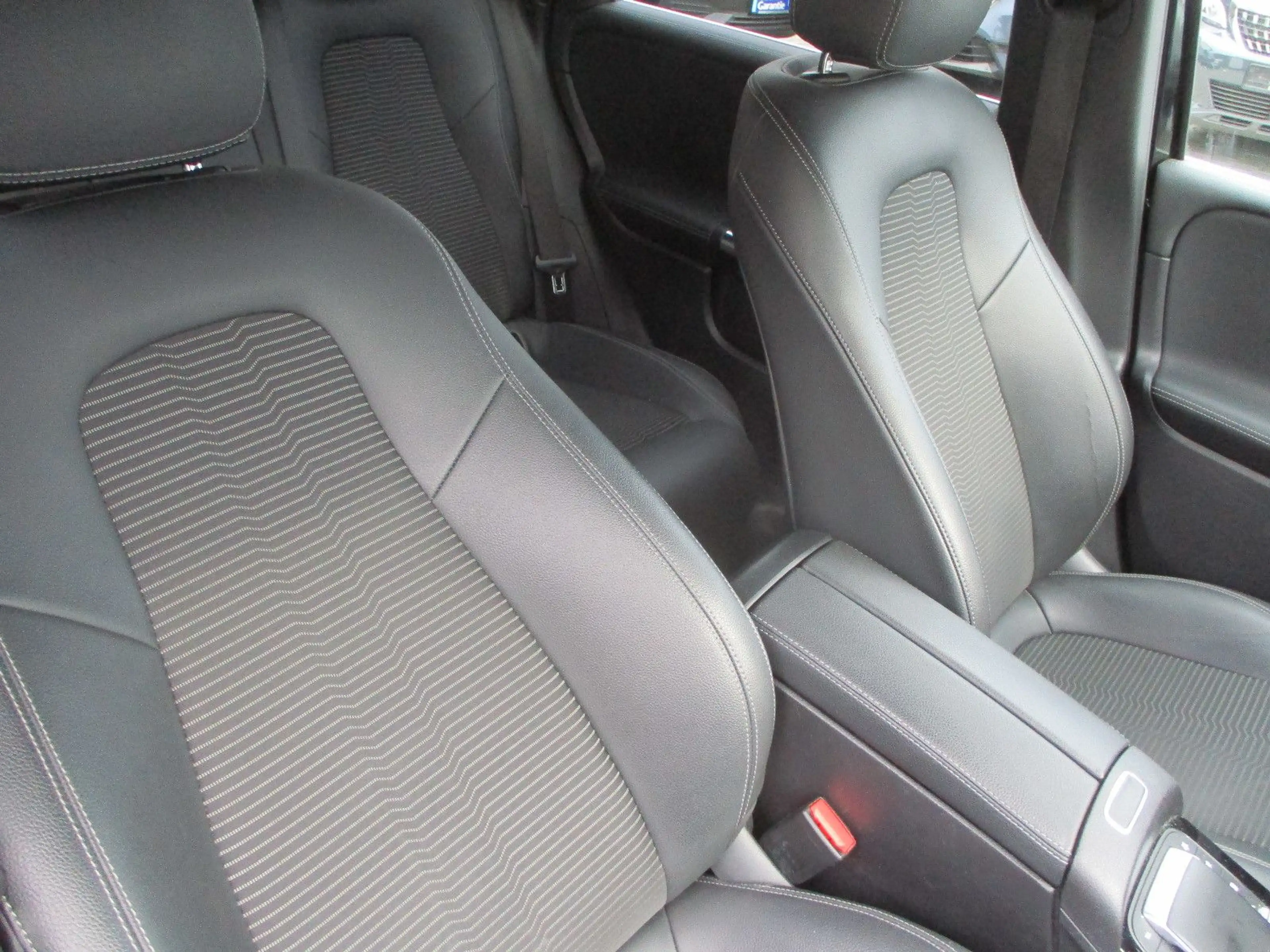 Mercedes-Benz B 180 d NAVI LEDER KAMER SPUR TEMP SITZH LED PDC — photo 11
