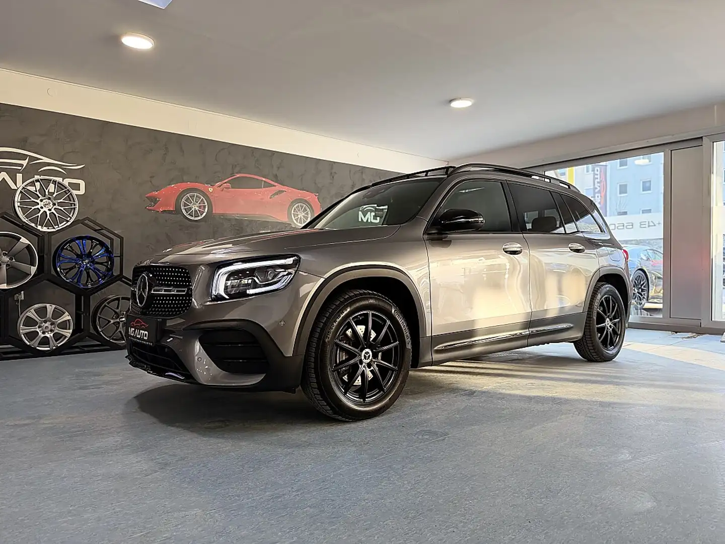 Mercedes-Benz GLB 200 d 4MATIC Aut. *AMG-LINE*PANO*AHK*TOP PREIS Grau - 1