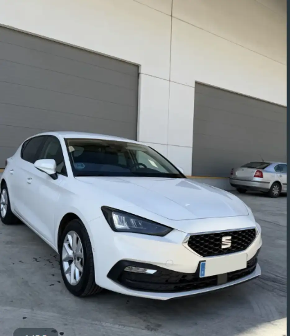 SEAT Leon 1.0 TSI S&S Style 25º Aniversario 110 - 2