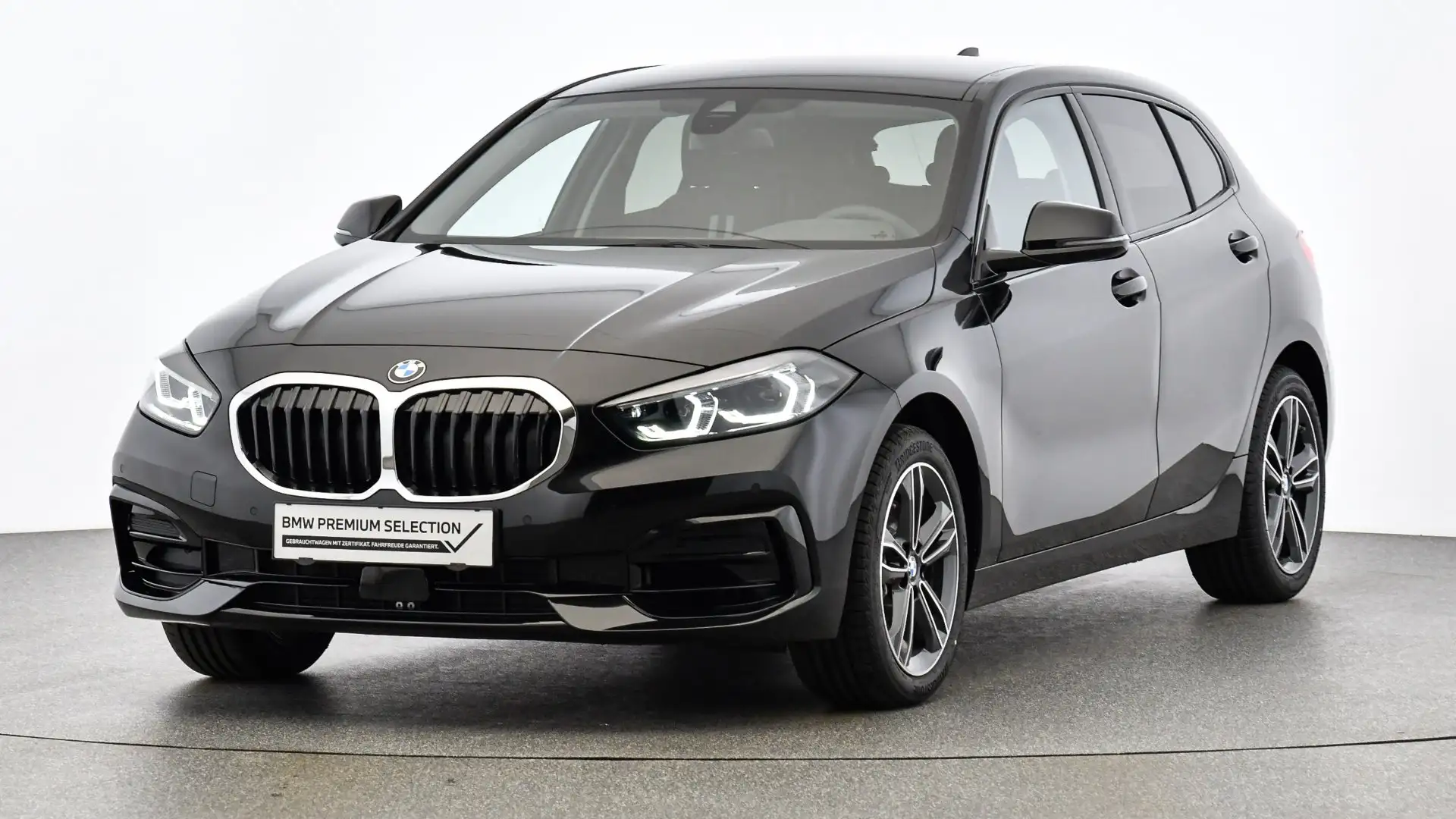 BMW 116 i Schwarz - 2