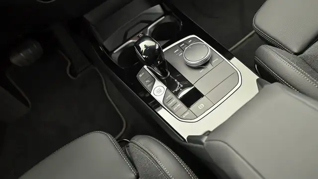 BMW 1 Series view 7