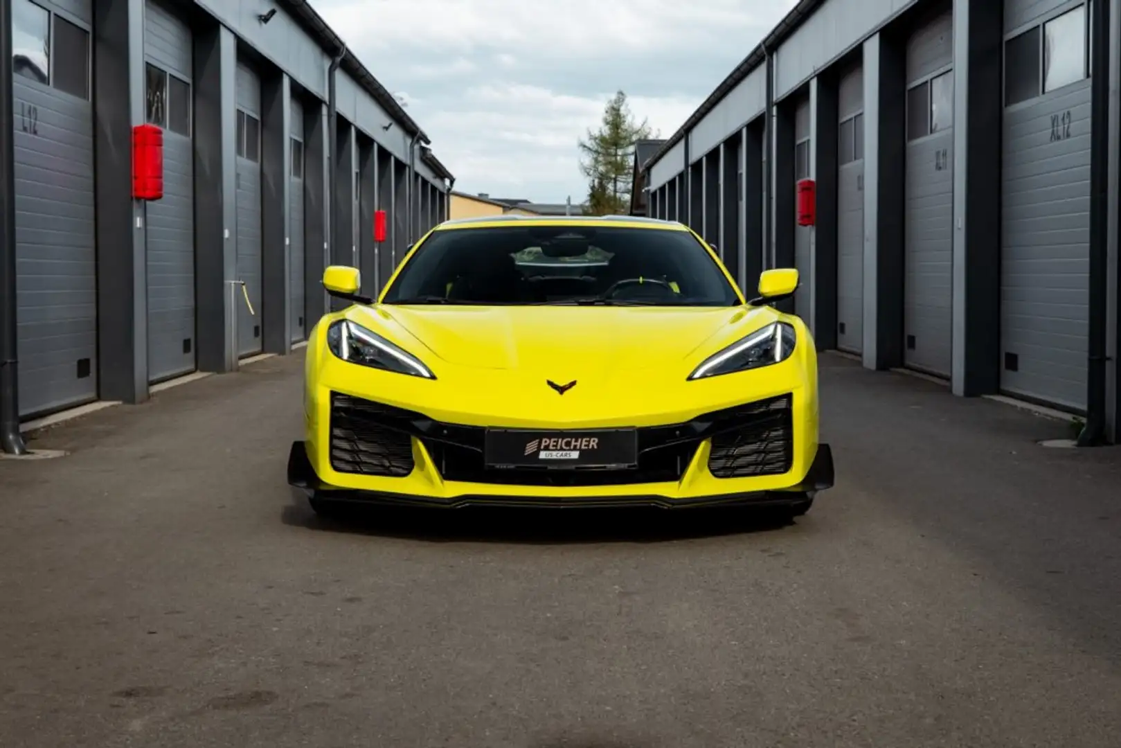 Chevrolet Corvette C8 Z06 Coupe Gelb - 2