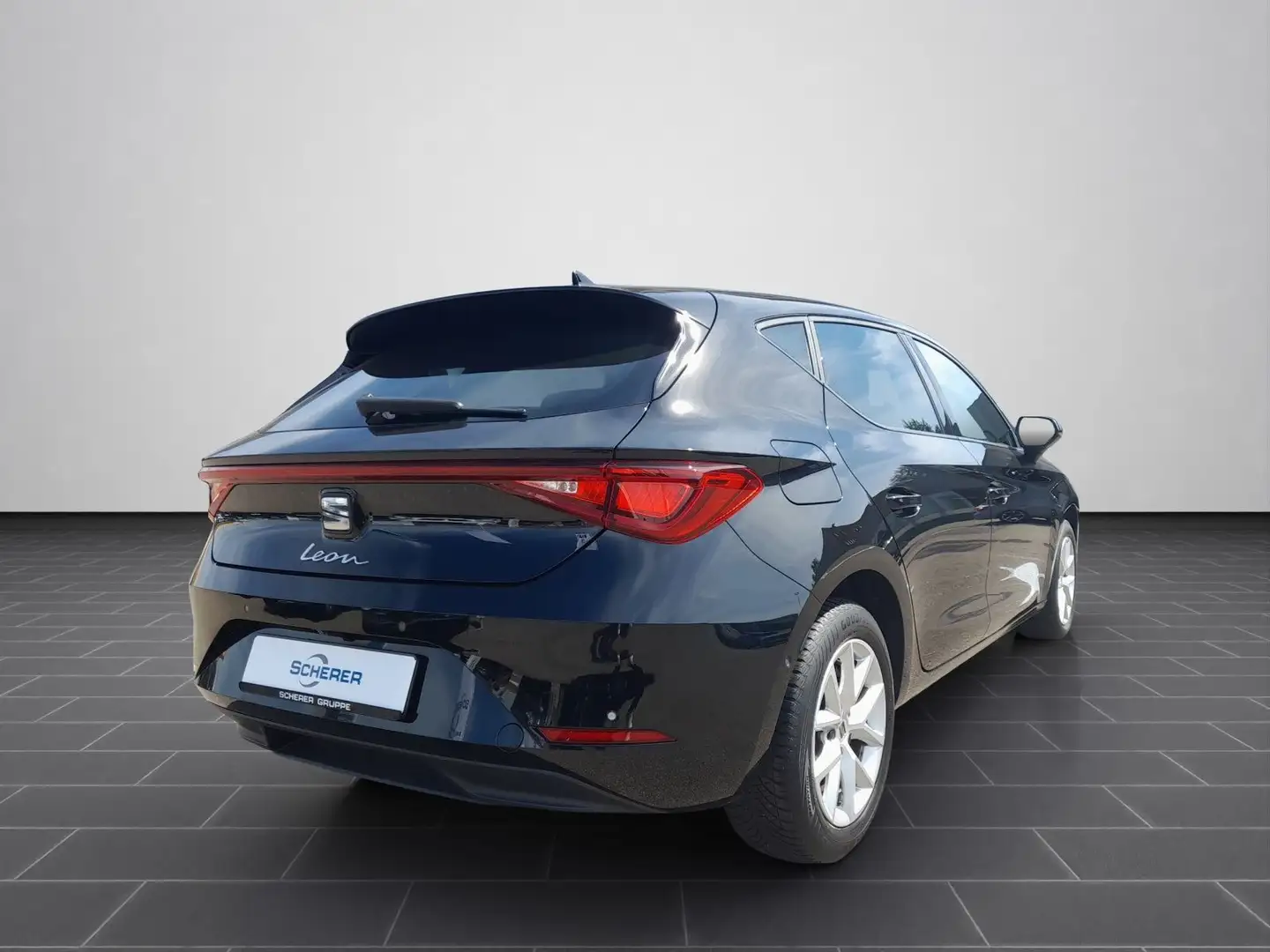 SEAT Leon Style 1.5 TSI Navi SHZ Voll-LED FAP M PDC Schwarz - 2