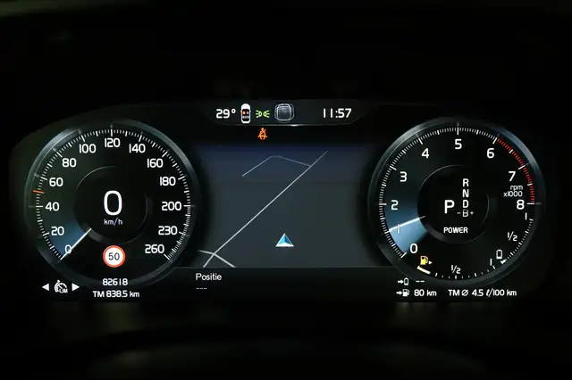 Volvo XC40 view 21
