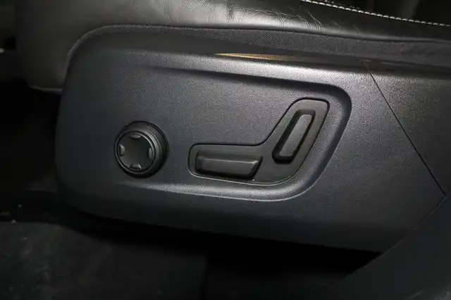 Volvo XC40 view 17