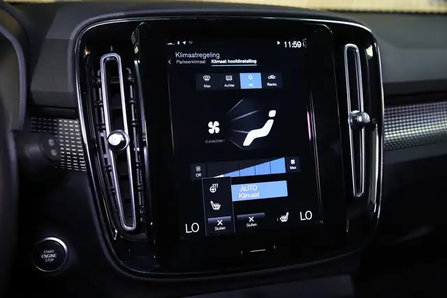 Volvo XC40 view 28