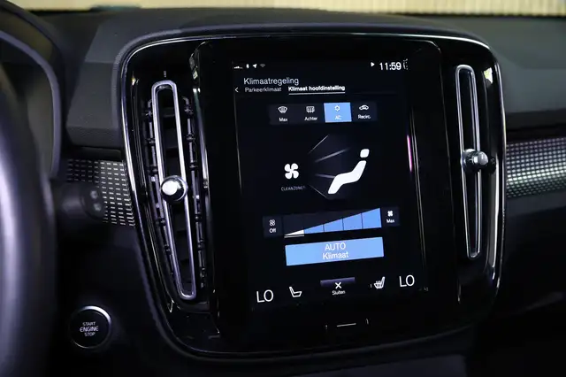 Volvo XC40 view 27