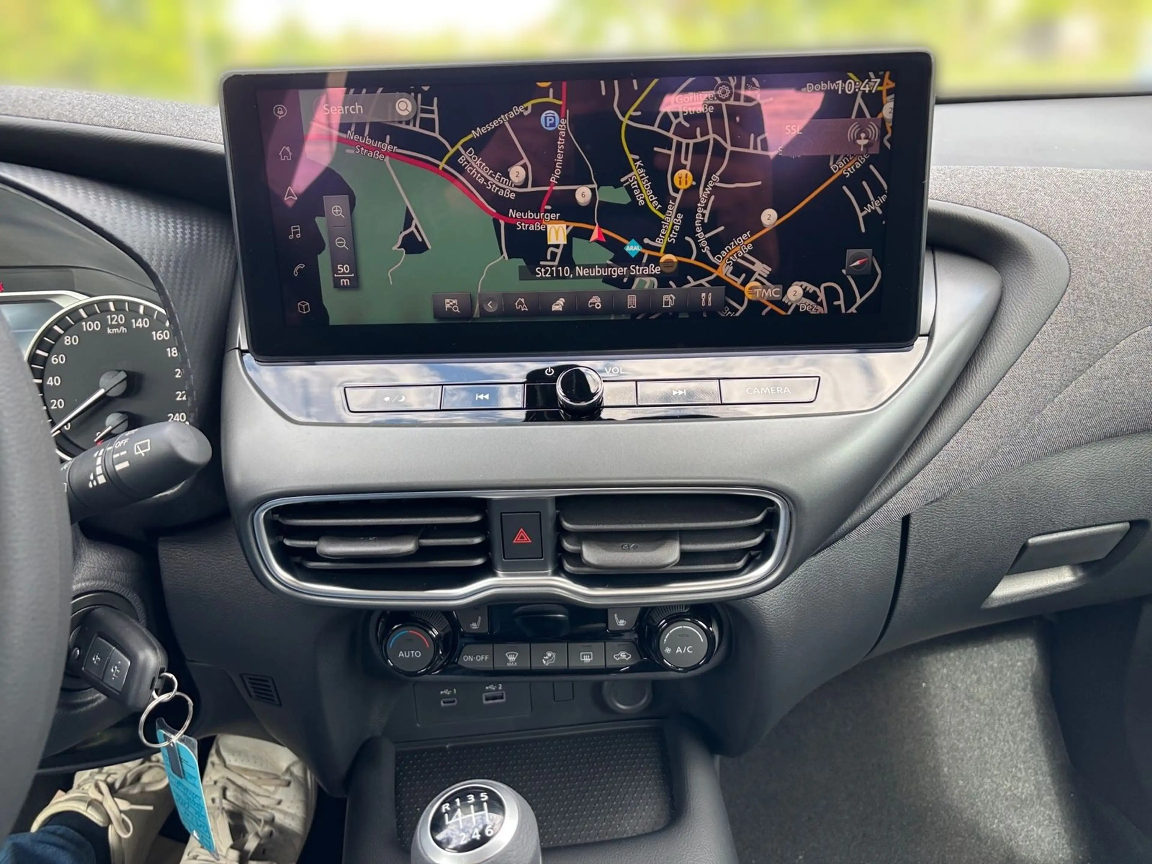 Nissan Juke 1.0 DIG-T MT Schaltgetriebe - Acenta — photo 9