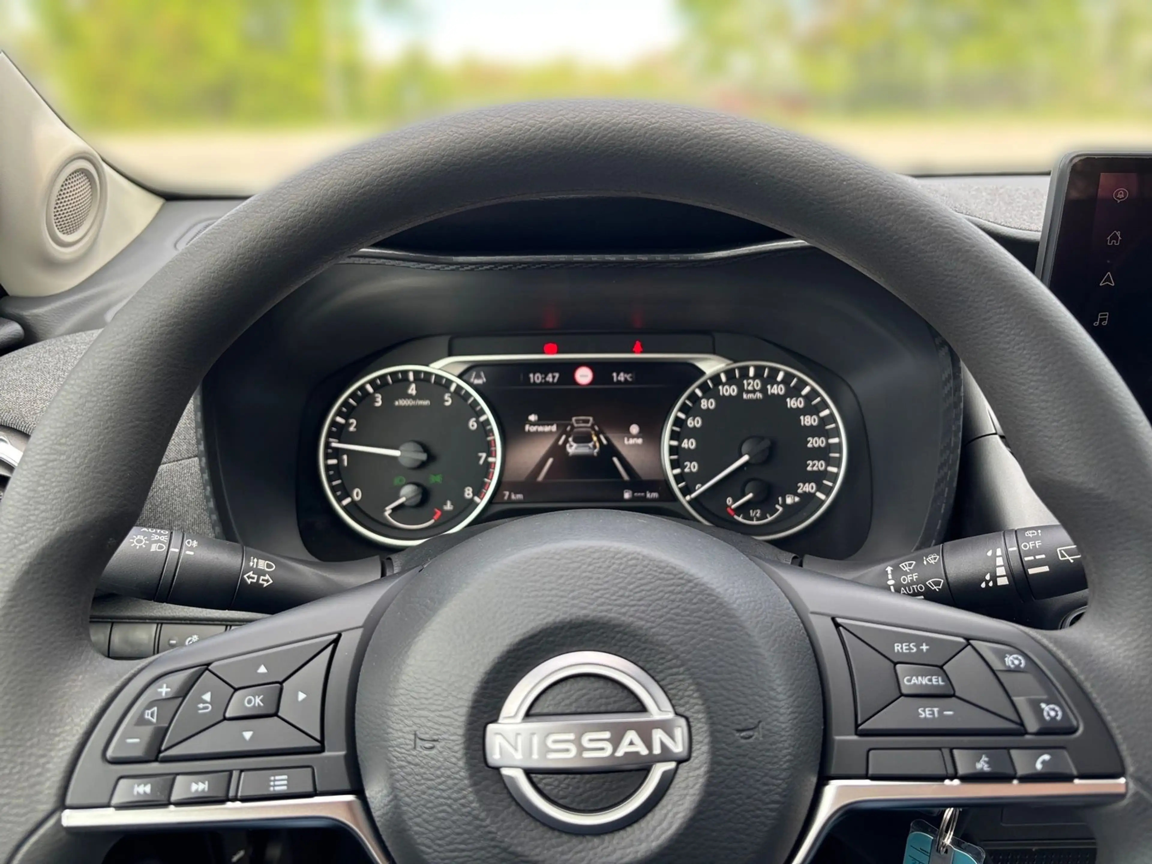 Nissan Juke 1.0 DIG-T MT Schaltgetriebe - Acenta — photo 8
