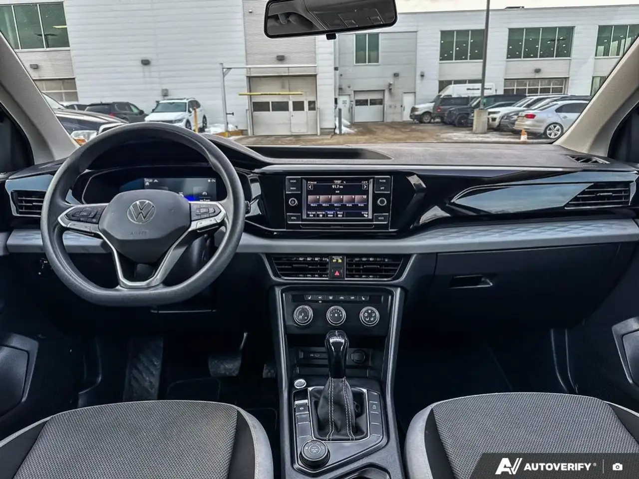 Volkswagen Taos снимка Volkswagen Taos