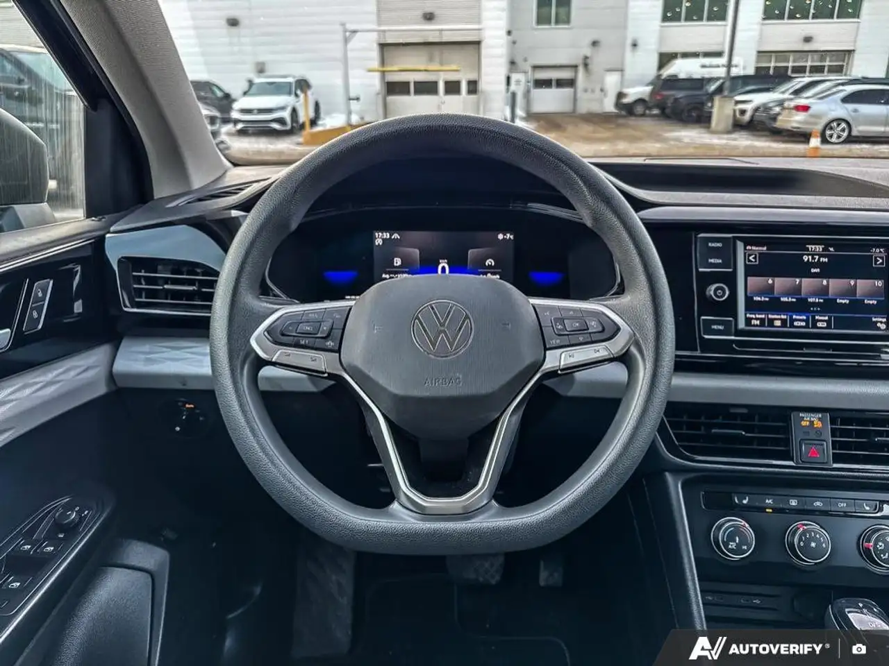 Volkswagen Taos снимка Volkswagen Taos