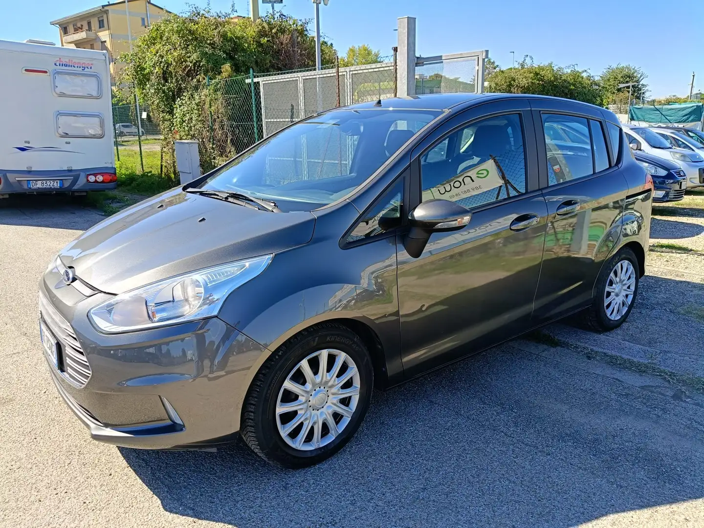 Ford B-Max 1.4 GPL Gris - 1