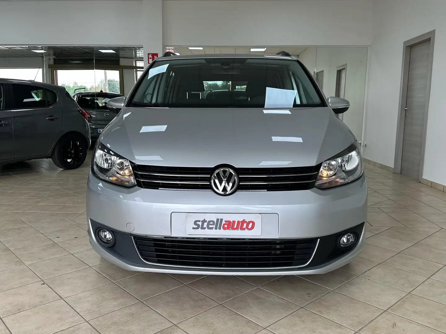 Volkswagen Touran Touran 1.6 tdi Comfortline Business dsg Gris - 2