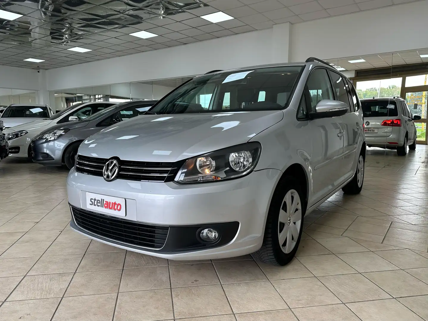 Volkswagen Touran Touran 1.6 tdi Comfortline Business dsg Gris - 1