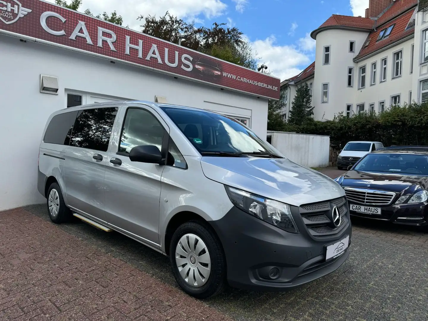 Mercedes-Benz Vito Tourer 114 CDI BT PRO Lang * Nur 39.723 km Argento - 1