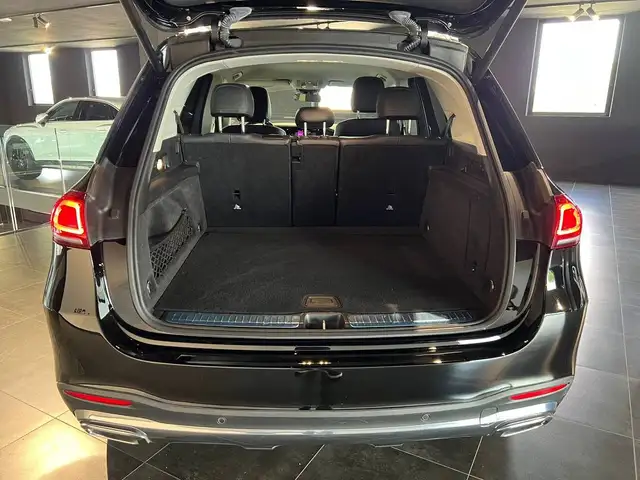 Mercedes-Benz 300 view 11