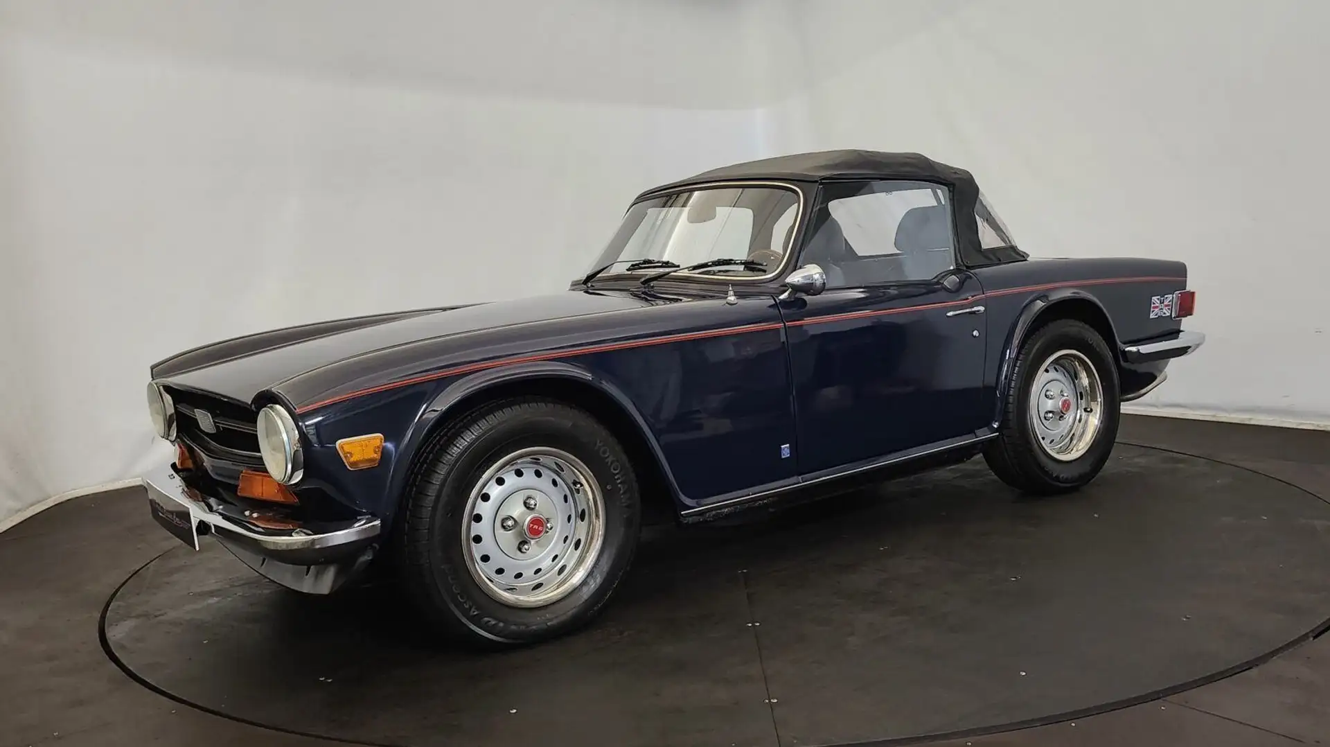 Triumph TR6 Синій - 2