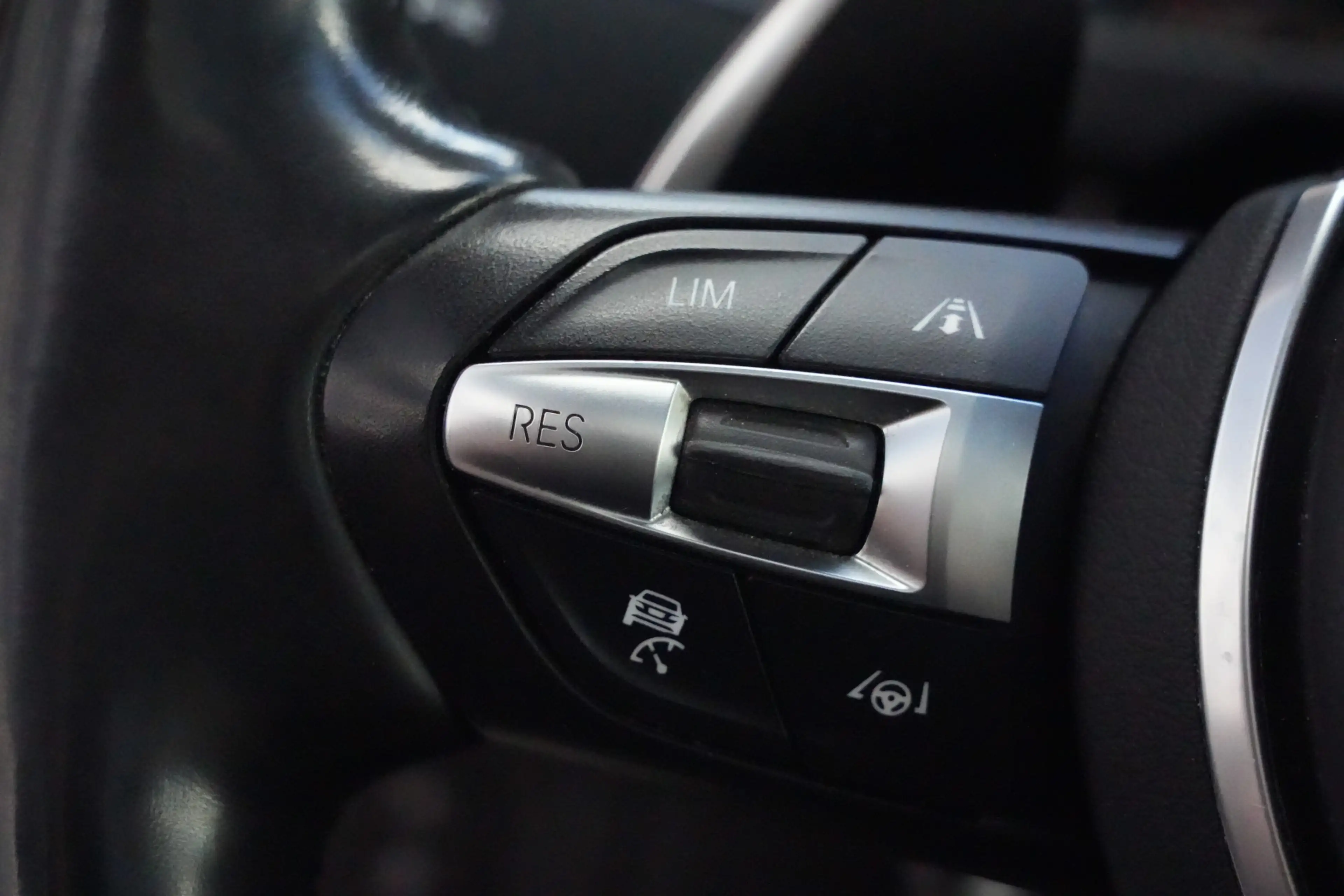 BMW X5 xDrive40e iPerformance M Sport Edition 313pk Panor — photo 21