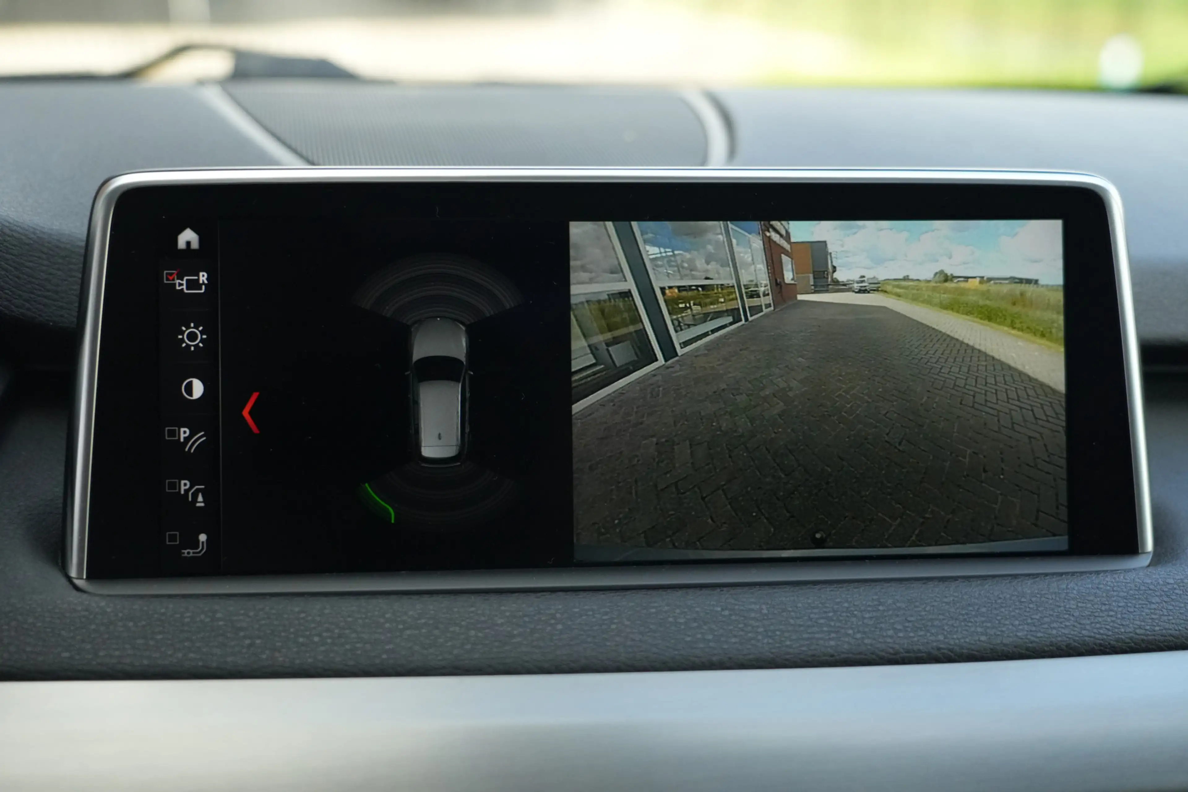 BMW X5 xDrive40e iPerformance M Sport Edition 313pk Panor — photo 17