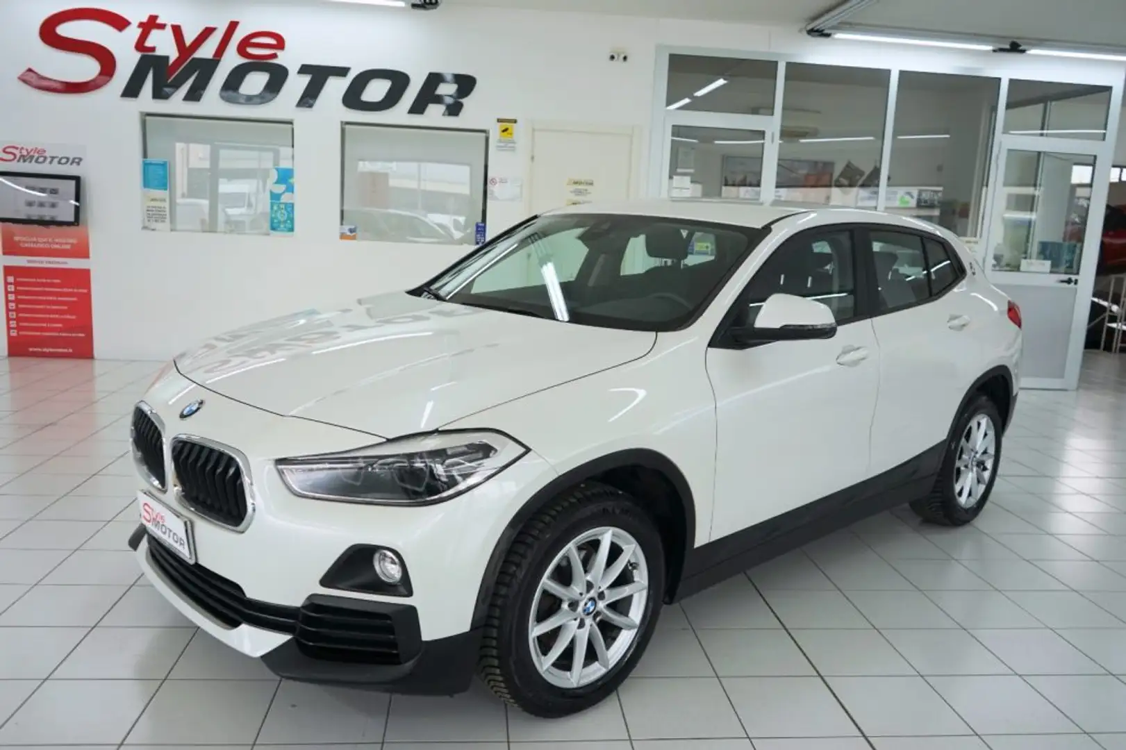 BMW X2 sDrive16d Full Optional Ufficiale Bmw Uniprop Wit - 2