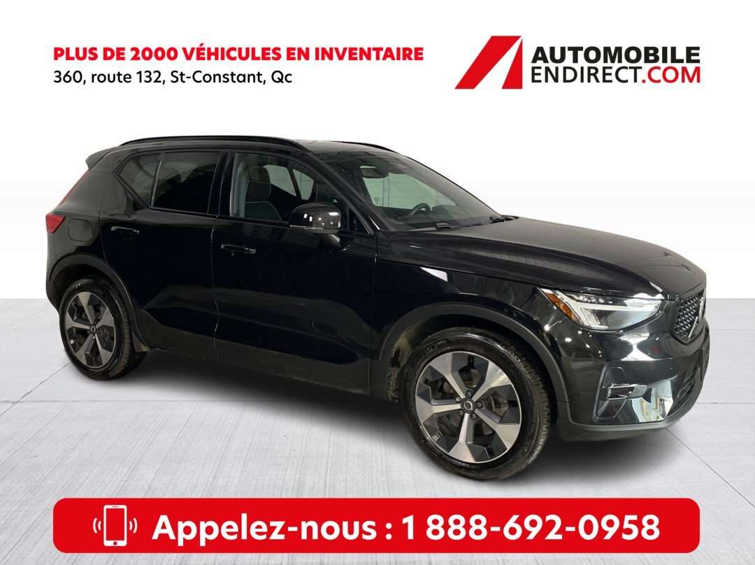 2023 Volvo XC40 B5 Plus Dark Theme AWD Cuir Toit GPS Mags Sièges c