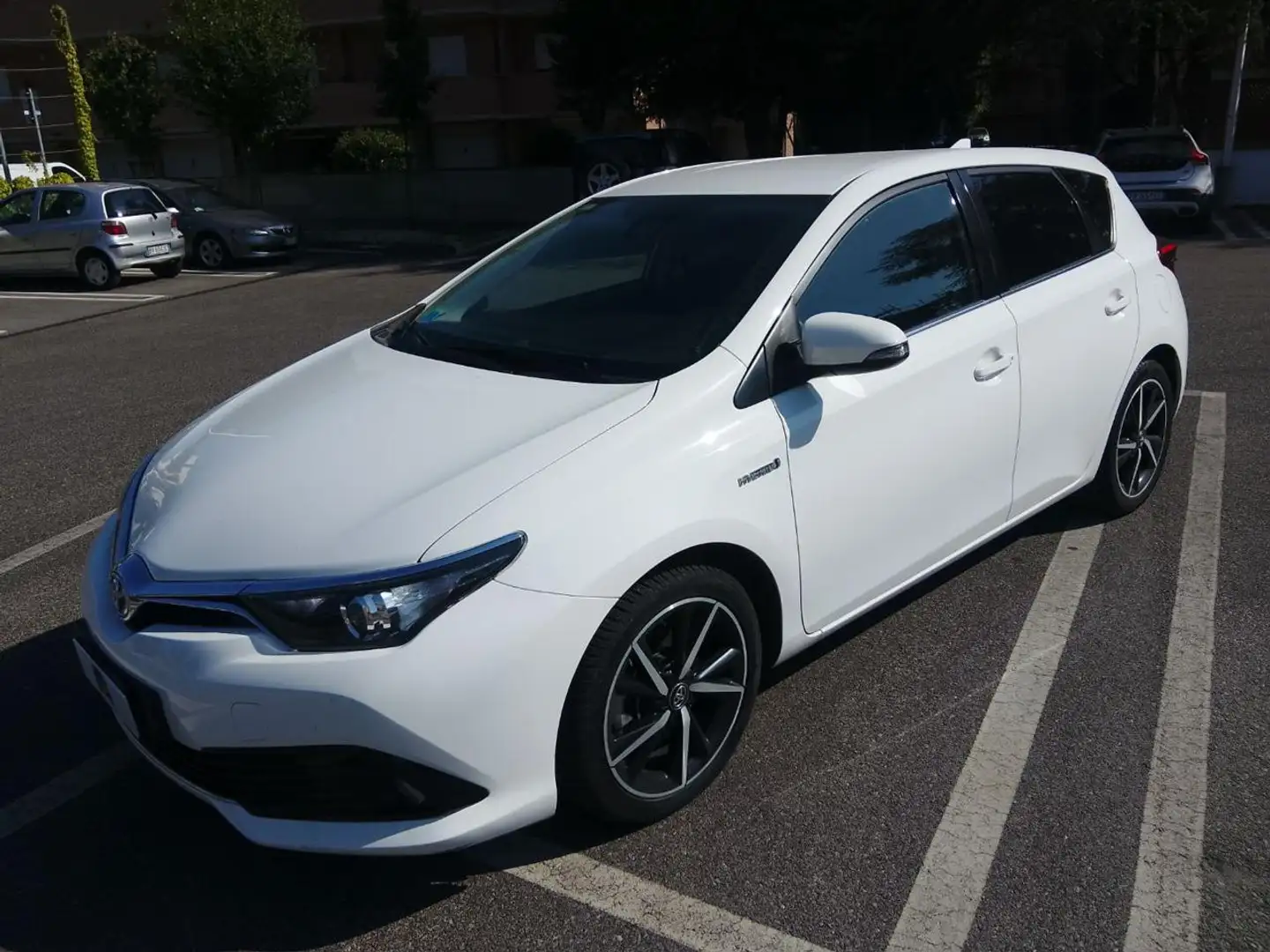 Toyota Auris 1.8 Hybrid Style Bianco - 1