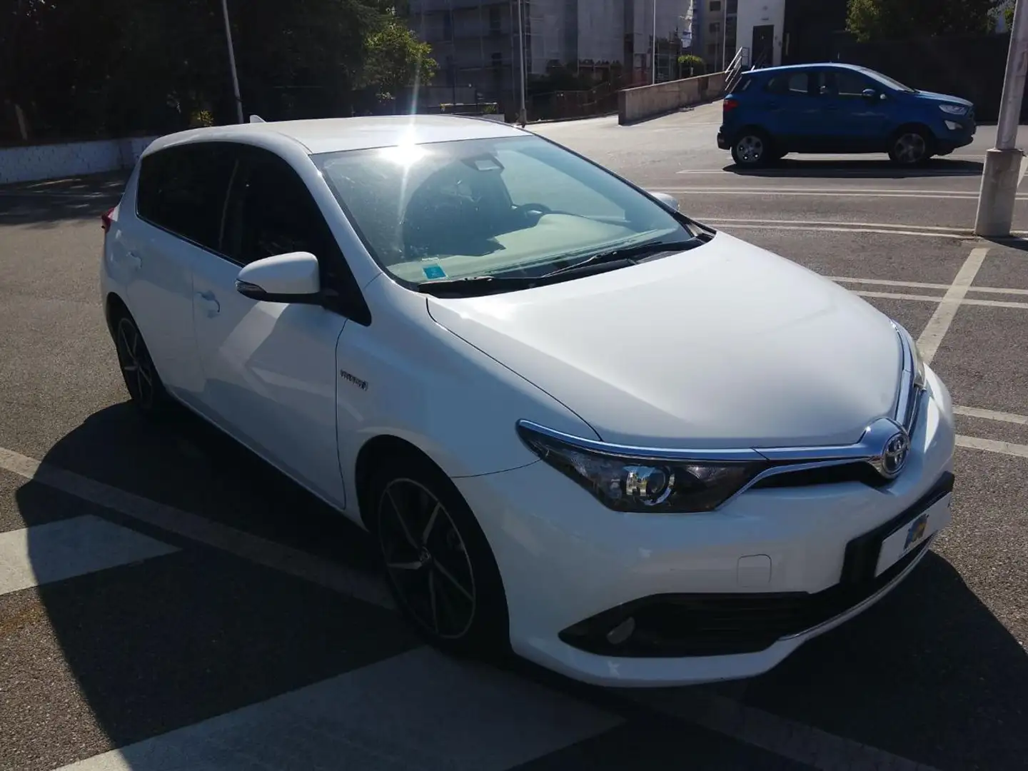 Toyota Auris 1.8 Hybrid Style Bianco - 2