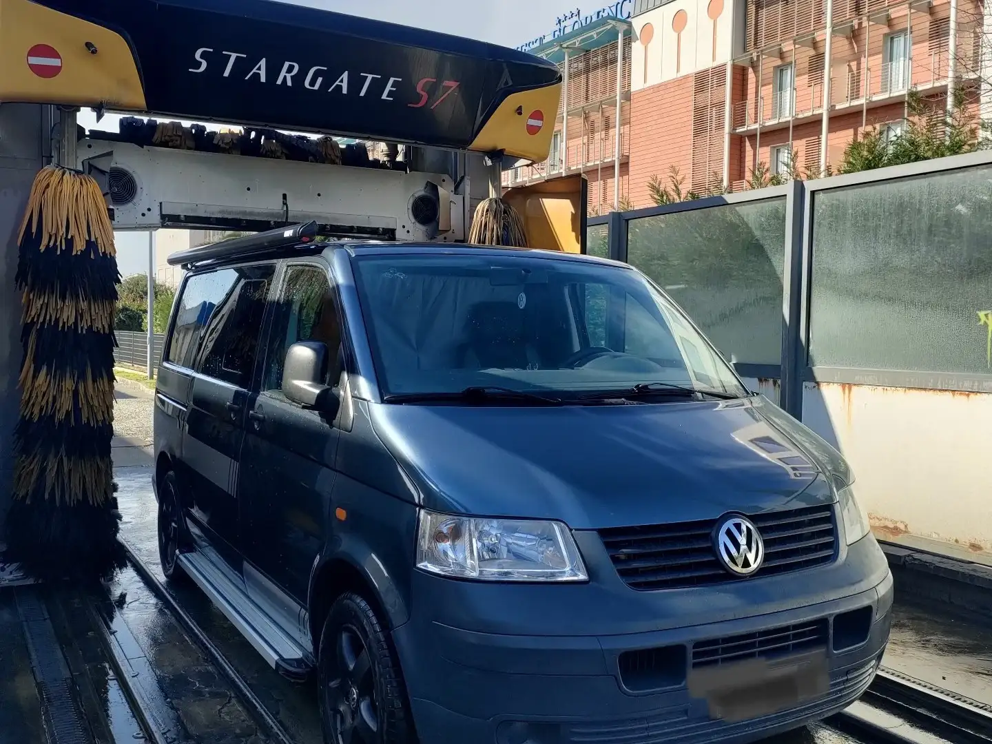 Volkswagen T5 autocarro 5 posti Šedá - 1