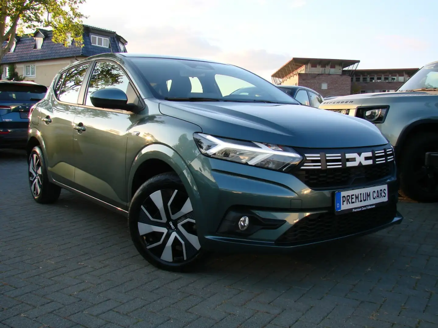 Dacia Sandero 1,0 TCe 90 Expression Automatik Temp Spurhalteassi Groen - 1