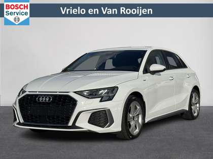 Audi A3 Sportback 30 TFSI S edition | Automaat | Airco | C