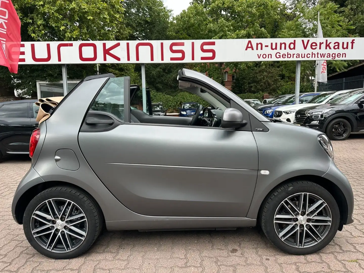 smart forTwo fortwo 66kW Cabrio BRABUS tm*LEDER*NAVI*SHZ*KAM* siva - 2